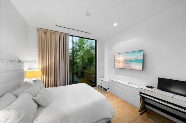 $37,000,000 | 126 West San Marino Drive, Miami Beach, FL 33139