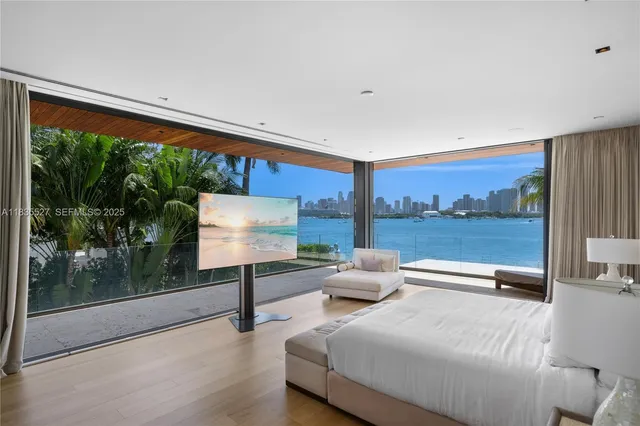 $37,000,000 | 126 West San Marino Drive, Miami Beach, FL 33139