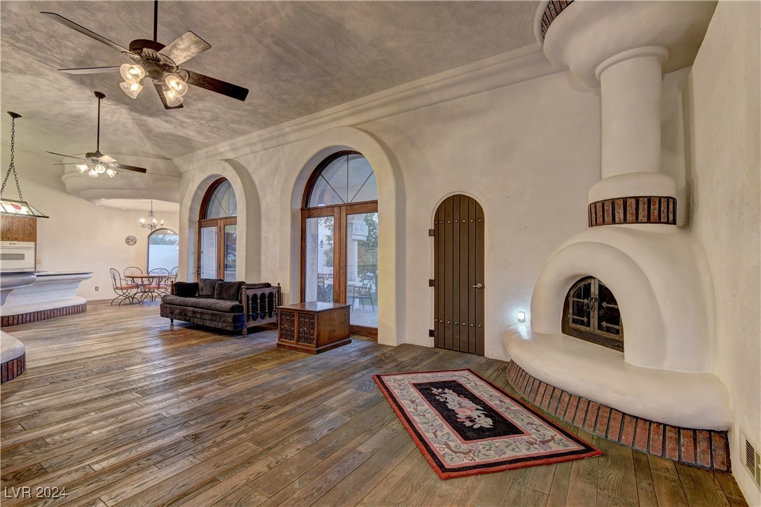 928 Rhyolite Terrace Henderson, NV 89011 - Photo 11 of 66 Gallery Image 11