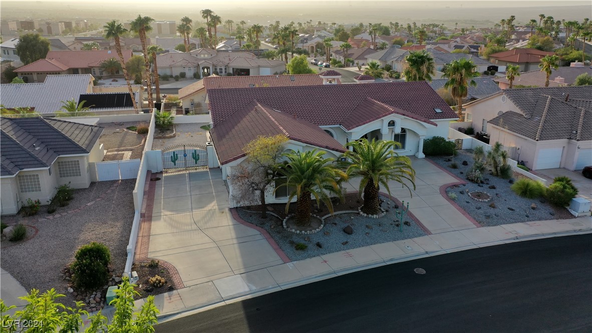 928 Rhyolite Terrace Henderson, NV 89011 - Photo 5 of 66 Gallery Image 5
