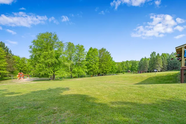 $445,000 | 22251 210th Avenue, Tustin, MI 49688