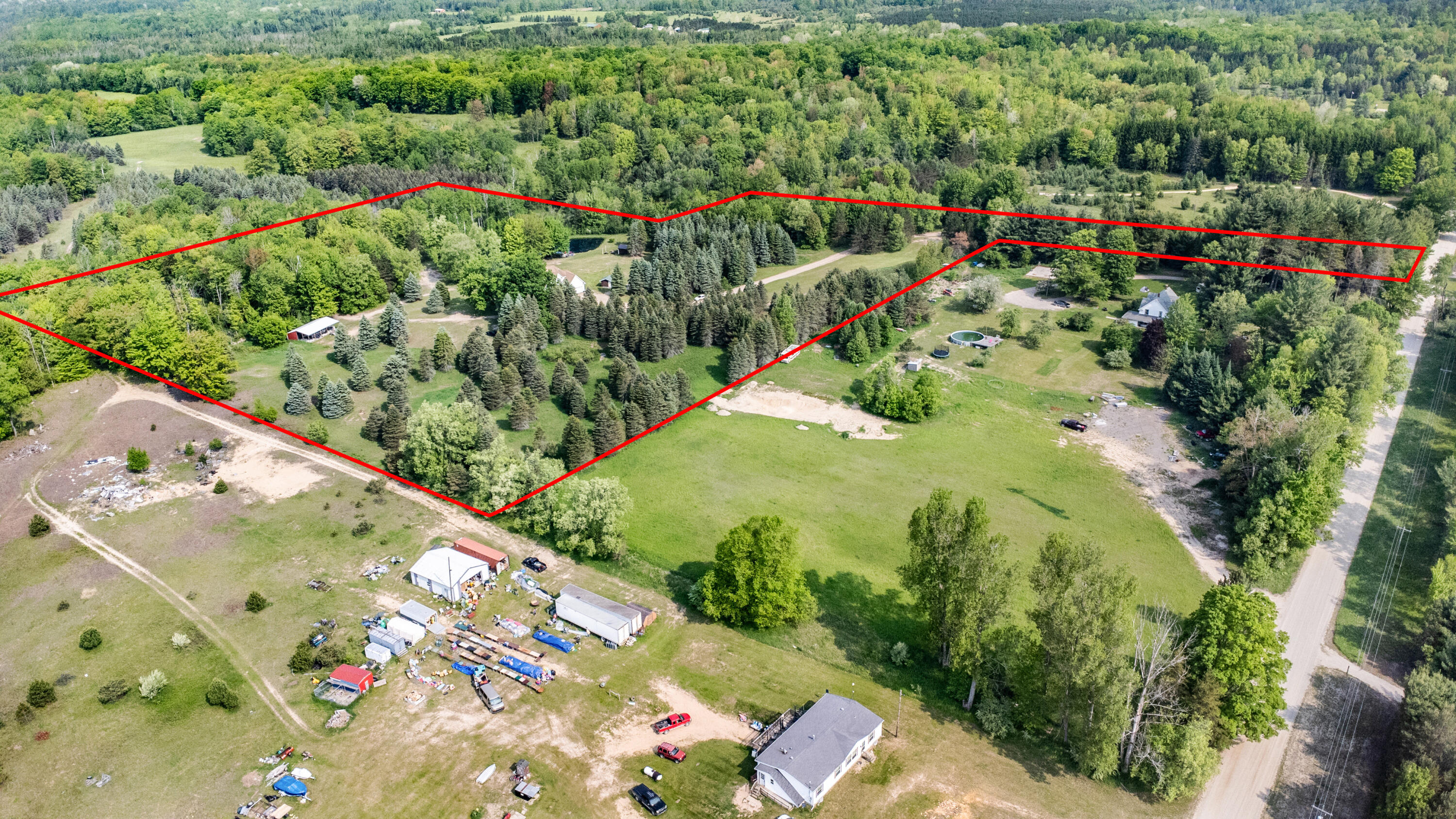 22251 210th Avenue Tustin, MI 49688 - Photo 70 of 80 22251-210thAve-Tustin-68-withlines