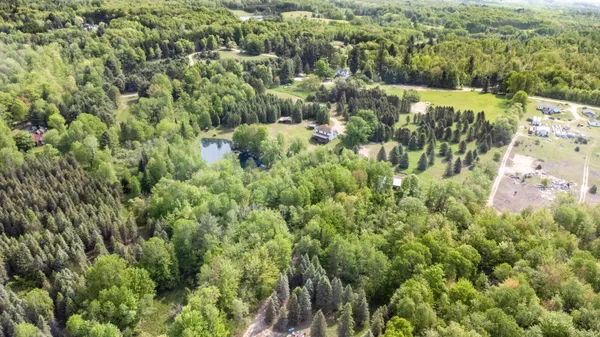$445,000 | 22251 210th Avenue, Tustin, MI 49688