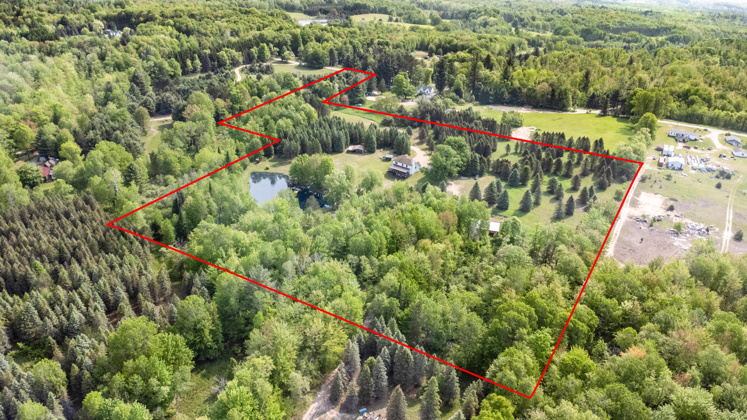 22251 210th Avenue Tustin, MI 49688 - Photo 74 of 80 22251-210thAve-Tustin-72-withlines