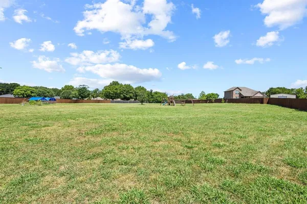 $3,500 | 2201 Norwood Street, Sherman, TX 75092