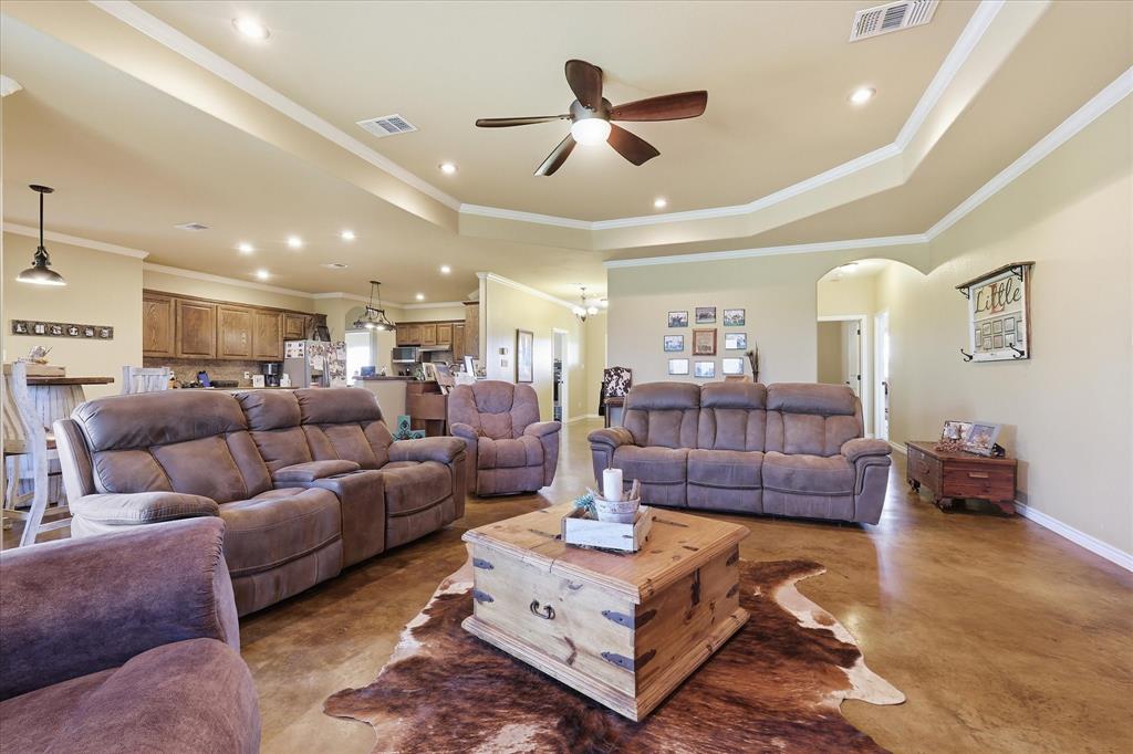 169 Sears Road Bells, TX 75414 - Photo 10 of 38