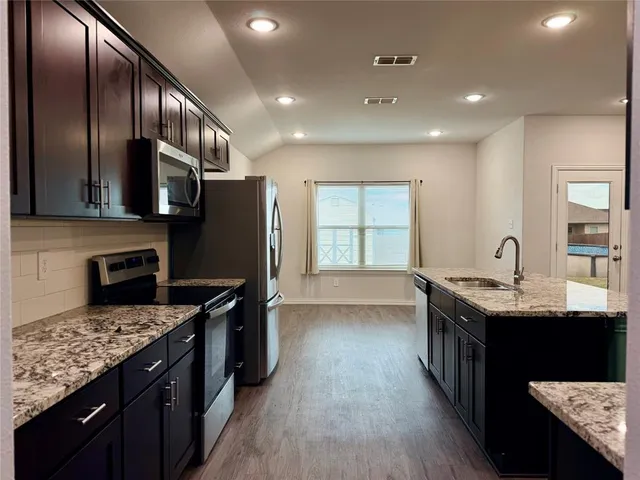 $324,999 | 140 Creek Meadow Drive, Mabank, TX 75147