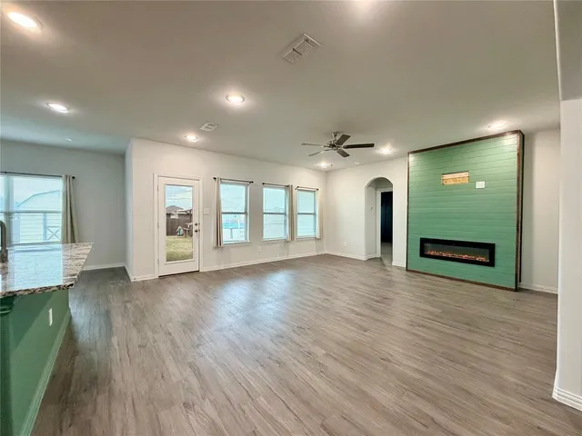 $324,999 | 140 Creek Meadow Drive, Mabank, TX 75147