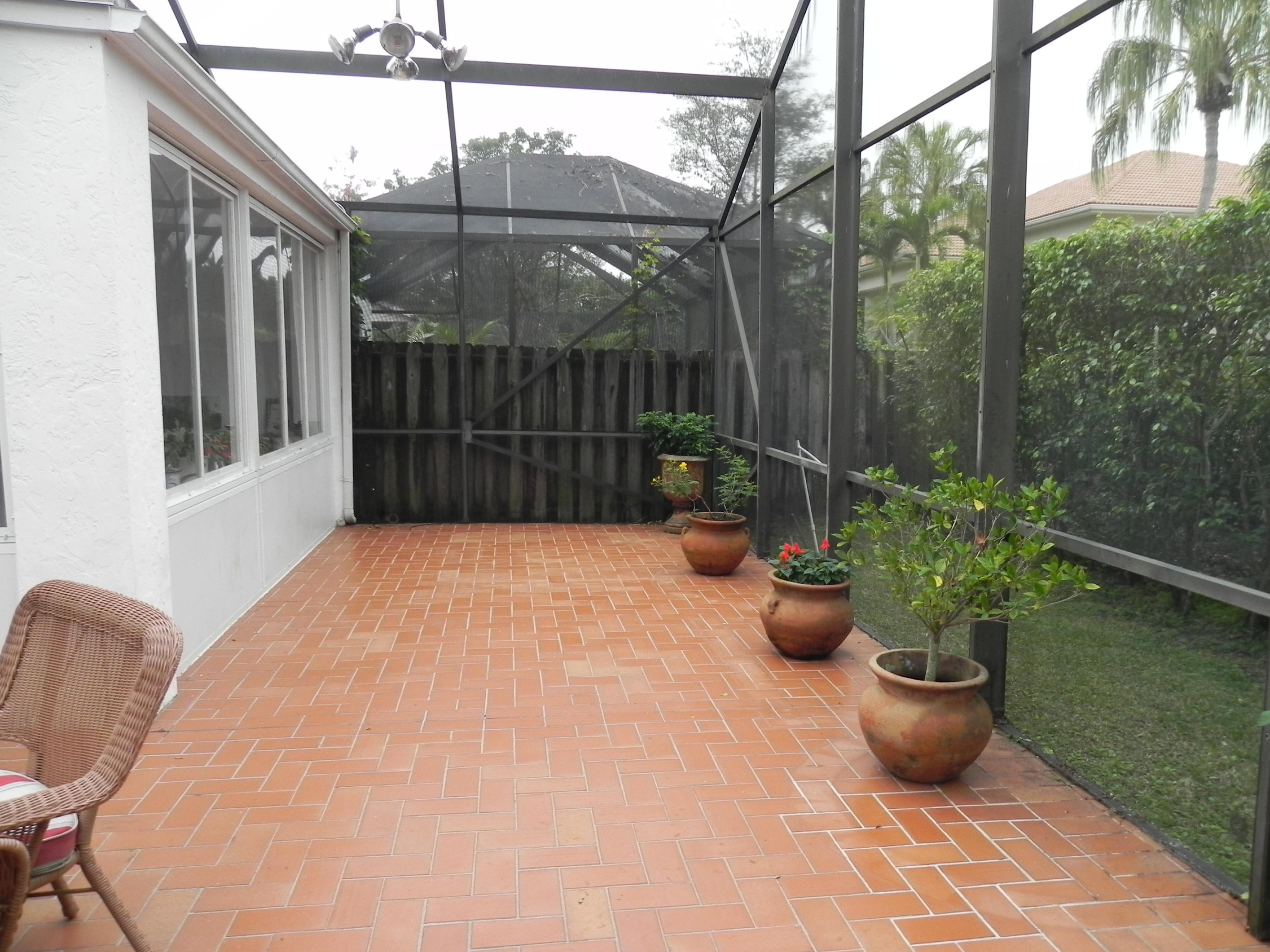 8609 Vía Giula Boca Raton, FL 33496 - Photo 28 of 40 Screened Patio