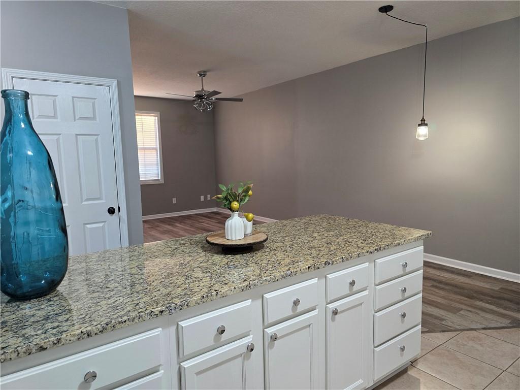 31 Corinth Road Cartersville, GA 30121 - Photo 5 of 35 a bathroom with sink and mirror