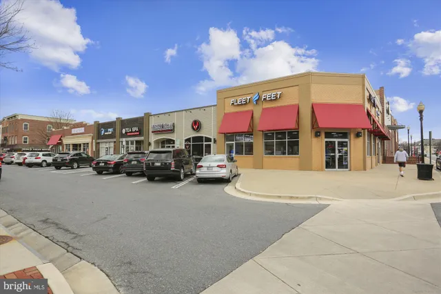 $925,000 | 536 Tschiffely Square Road, Gaithersburg, MD 20878