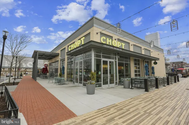 $925,000 | 536 Tschiffely Square Road, Gaithersburg, MD 20878