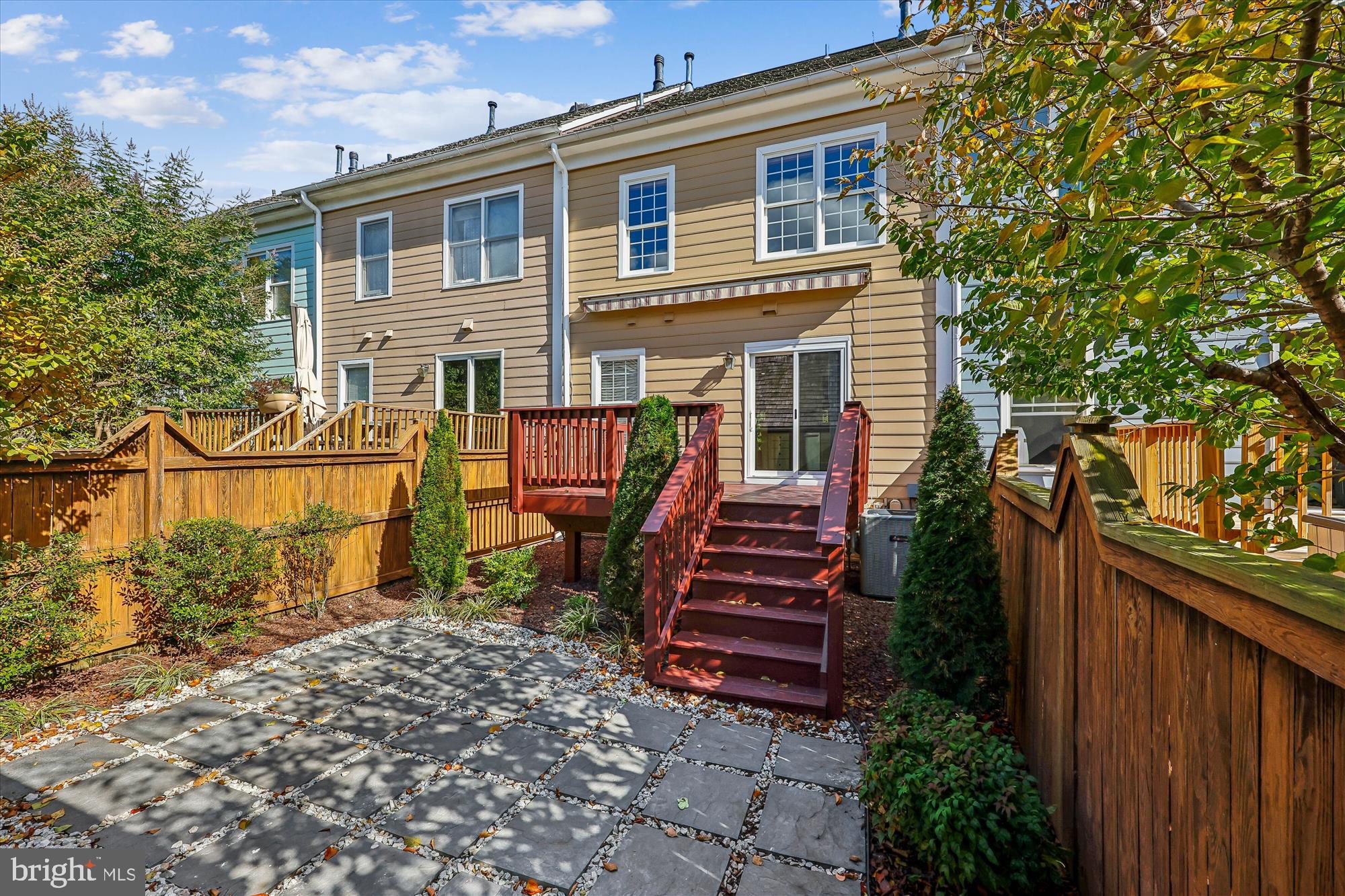 536 Tschiffely Square Road Gaithersburg, MD 20878 - Photo 11 of 116 a front view of a house with a yard
