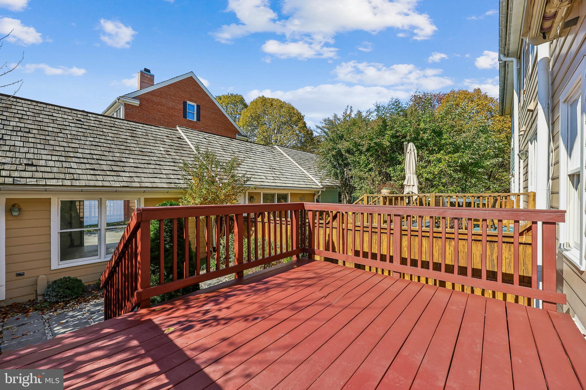 536 Tschiffely Square Road Gaithersburg, MD 20878 - Photo 16 of 116 Deck