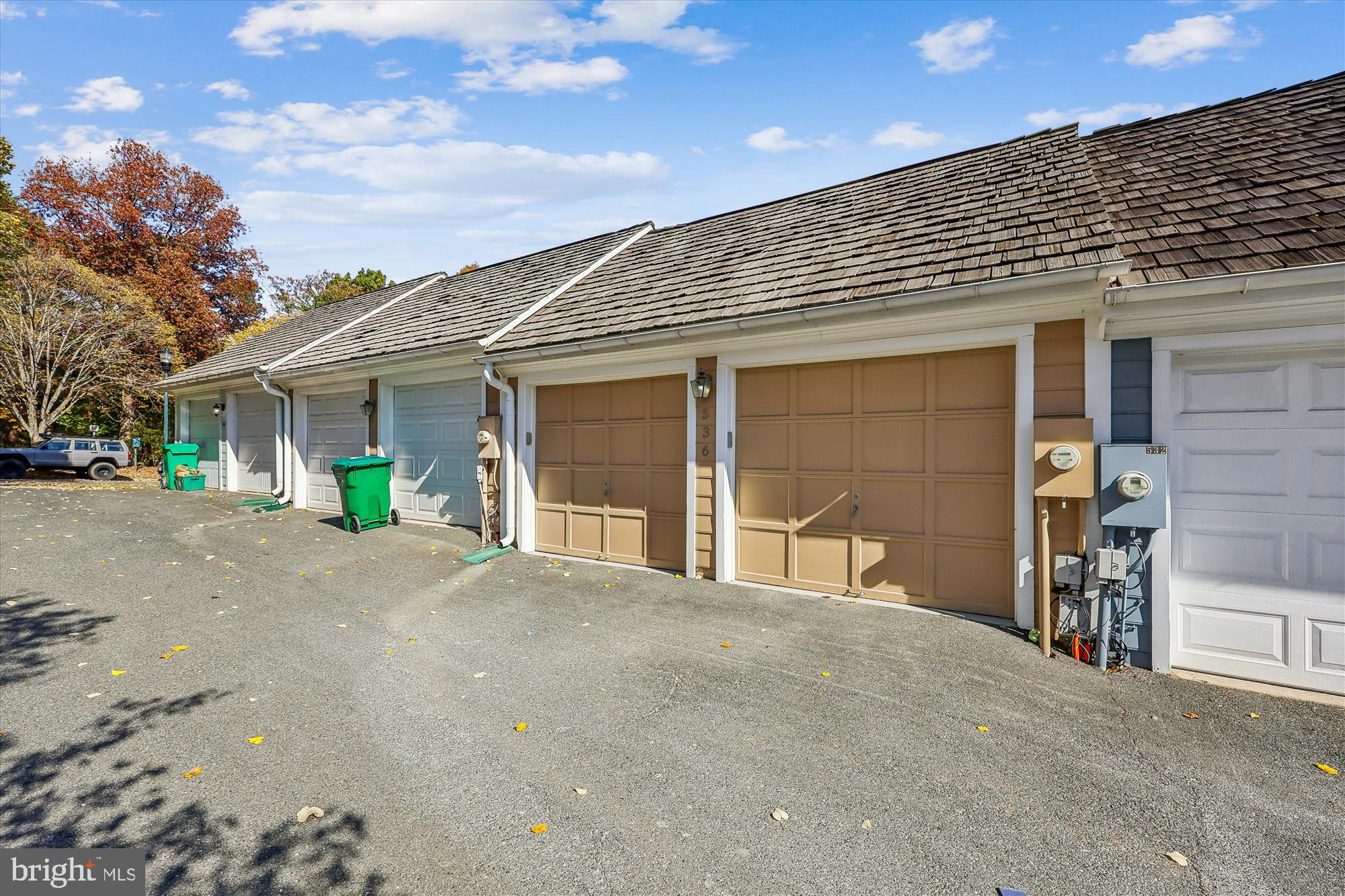 536 Tschiffely Square Road Gaithersburg, MD 20878 - Photo 29 of 116 Garage