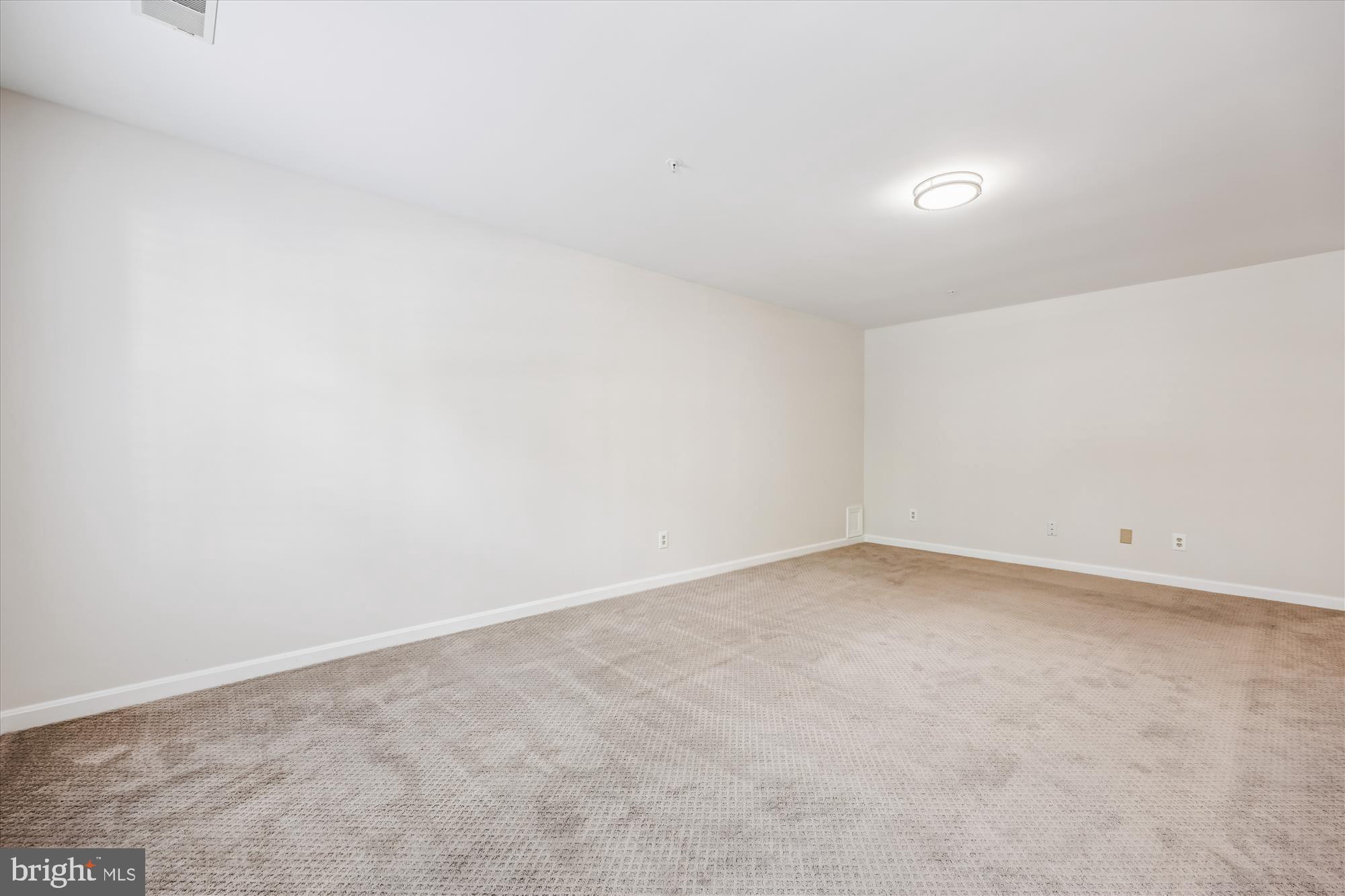 536 Tschiffely Square Road Gaithersburg, MD 20878 - Photo 37 of 116 Family Room