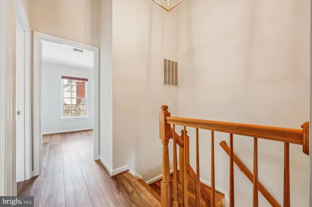 $925,000 | 536 Tschiffely Square Road, Gaithersburg, MD 20878