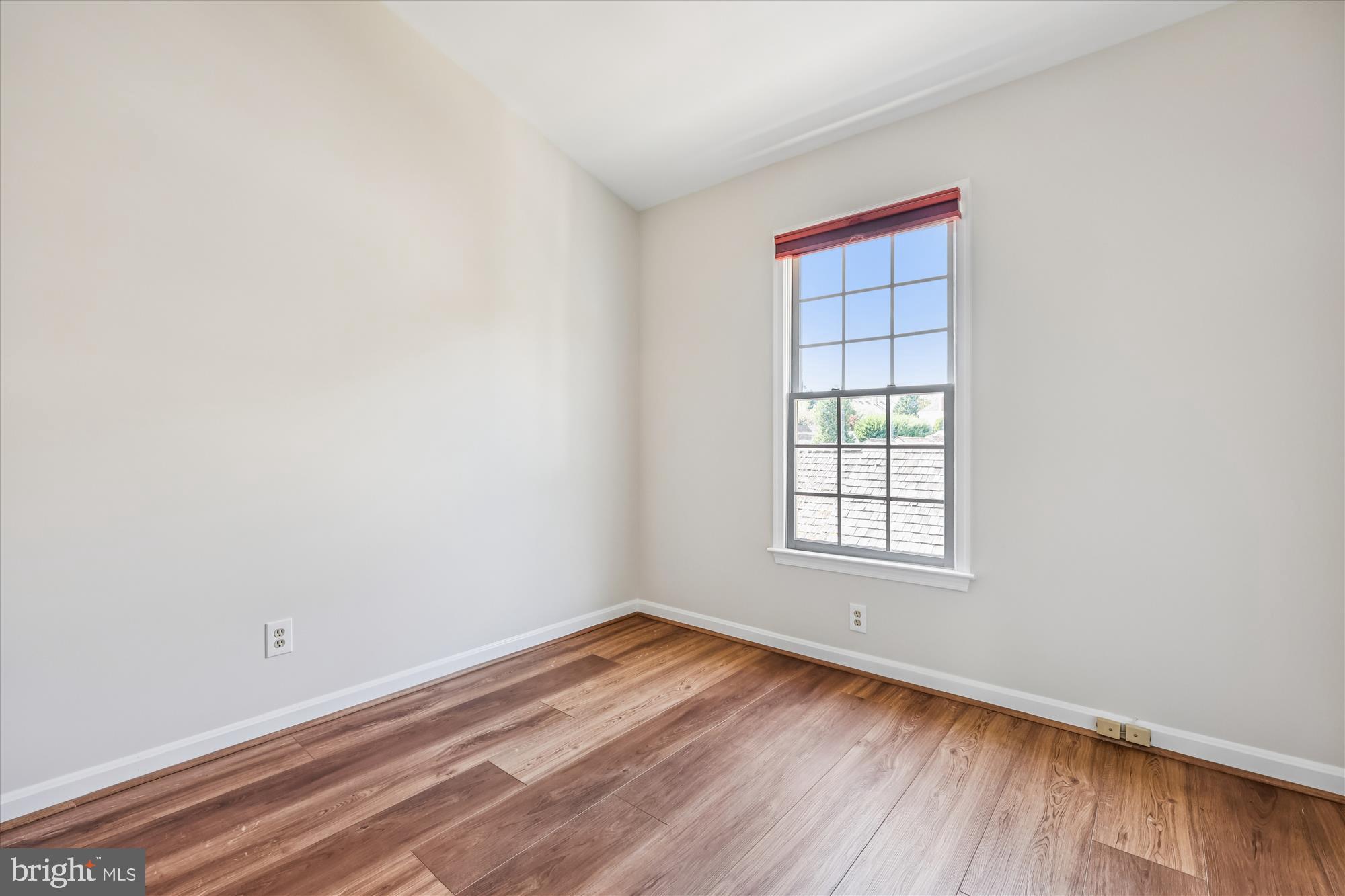 536 Tschiffely Square Road Gaithersburg, MD 20878 - Photo 74 of 116 Bedroom