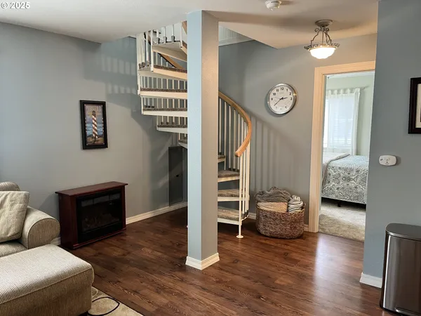 $669,000 | 30320 Hillside Terrace, Gold Beach, OR 97444