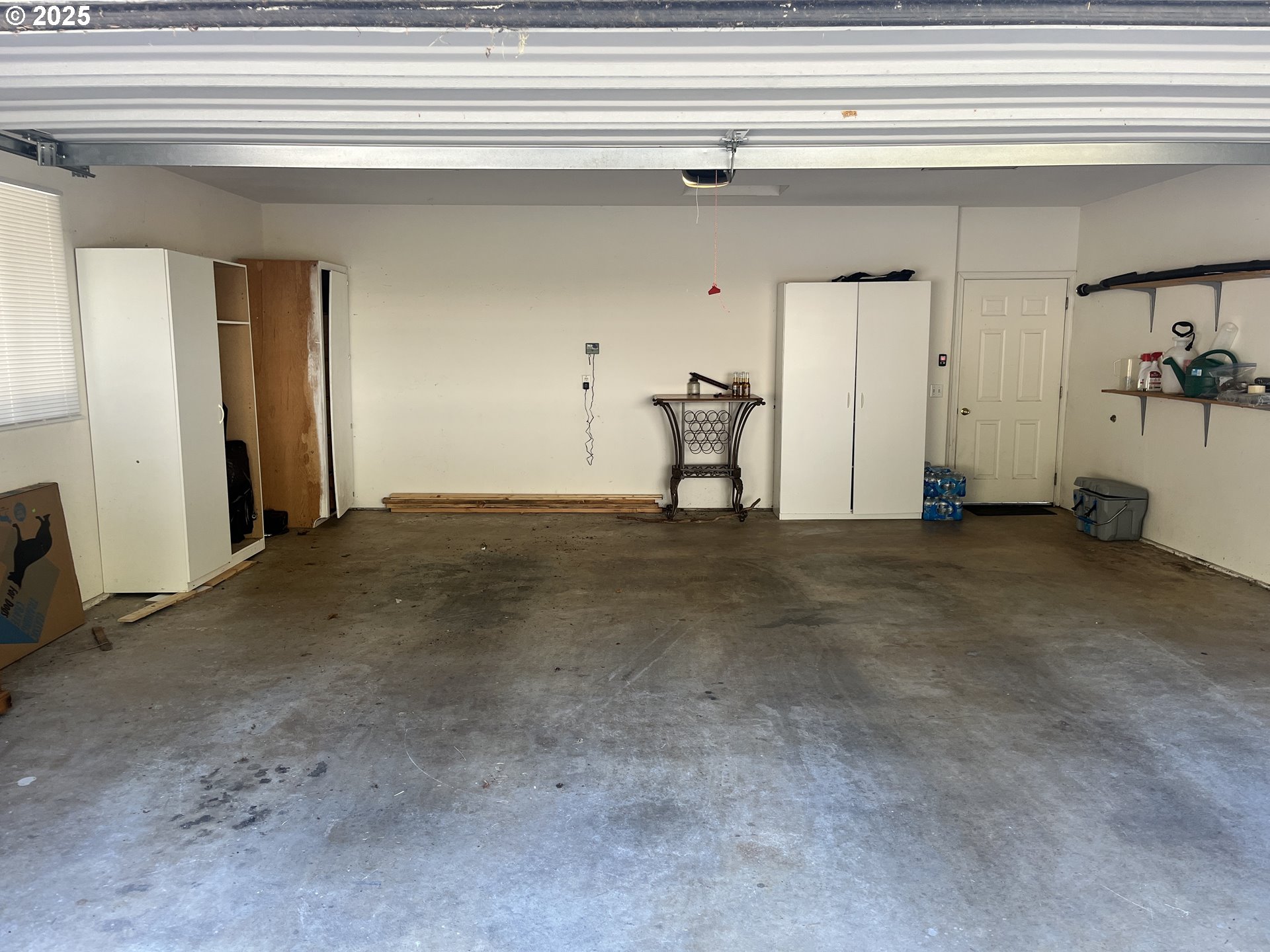 30320 Hillside Terrace Gold Beach, OR 97444 - Photo 27 of 31 Garage