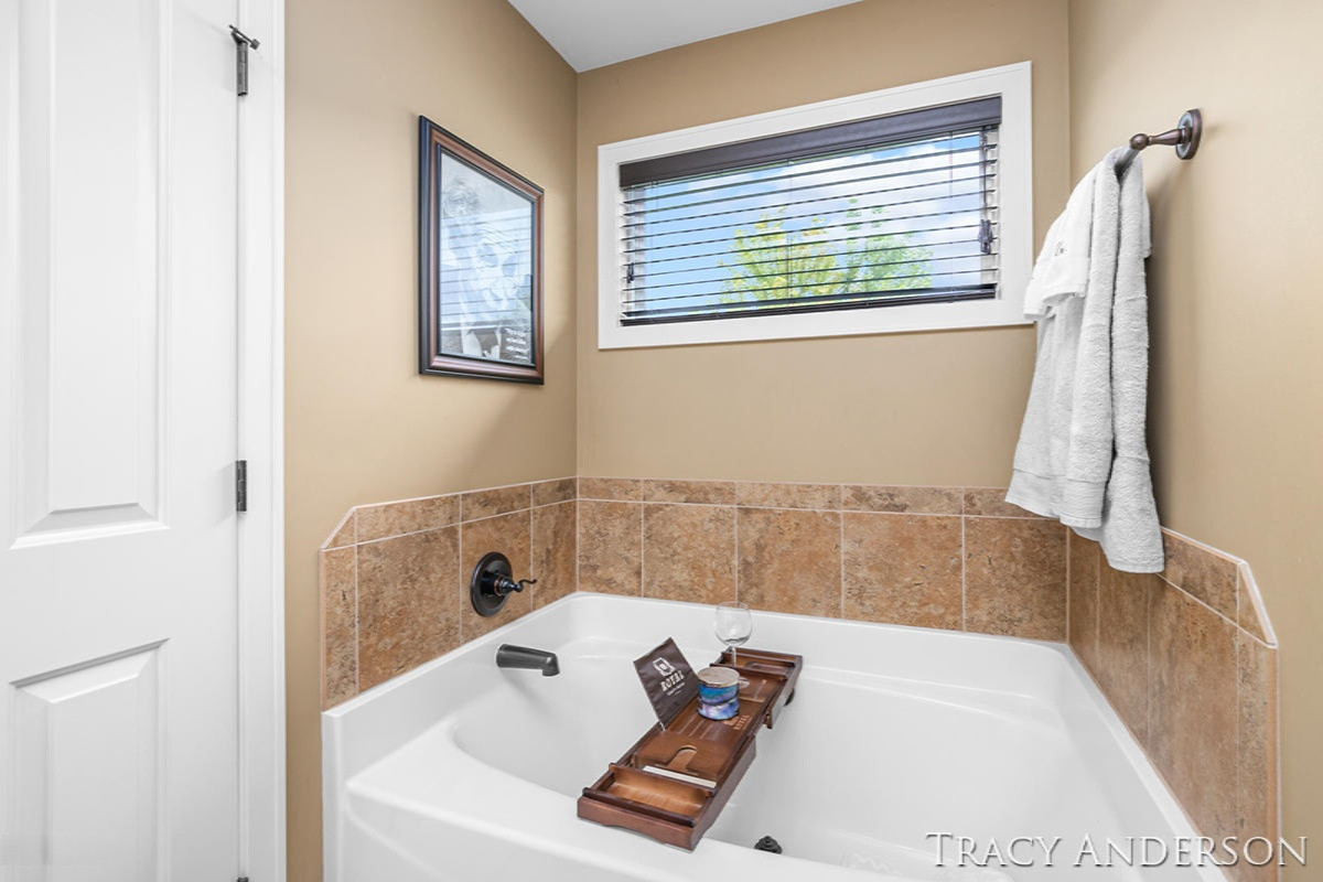 9900 Sunset Ridge Drive Drive Rockford, MI 49341 - Photo 21 of 39