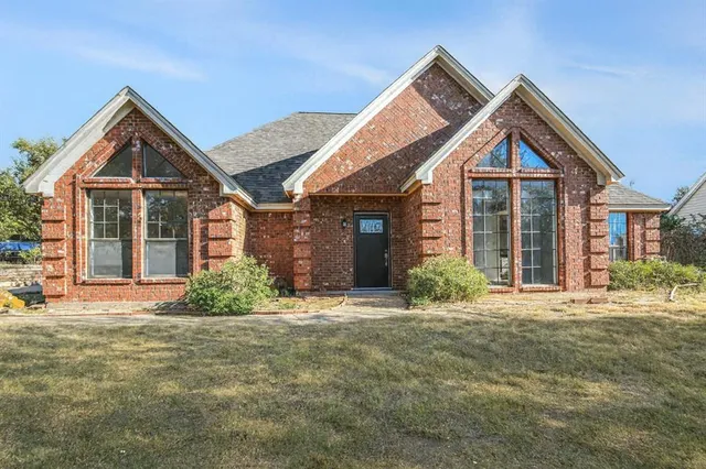 $400,000 | 7508 Lake Highlands Drive, Fort Worth, TX 76179