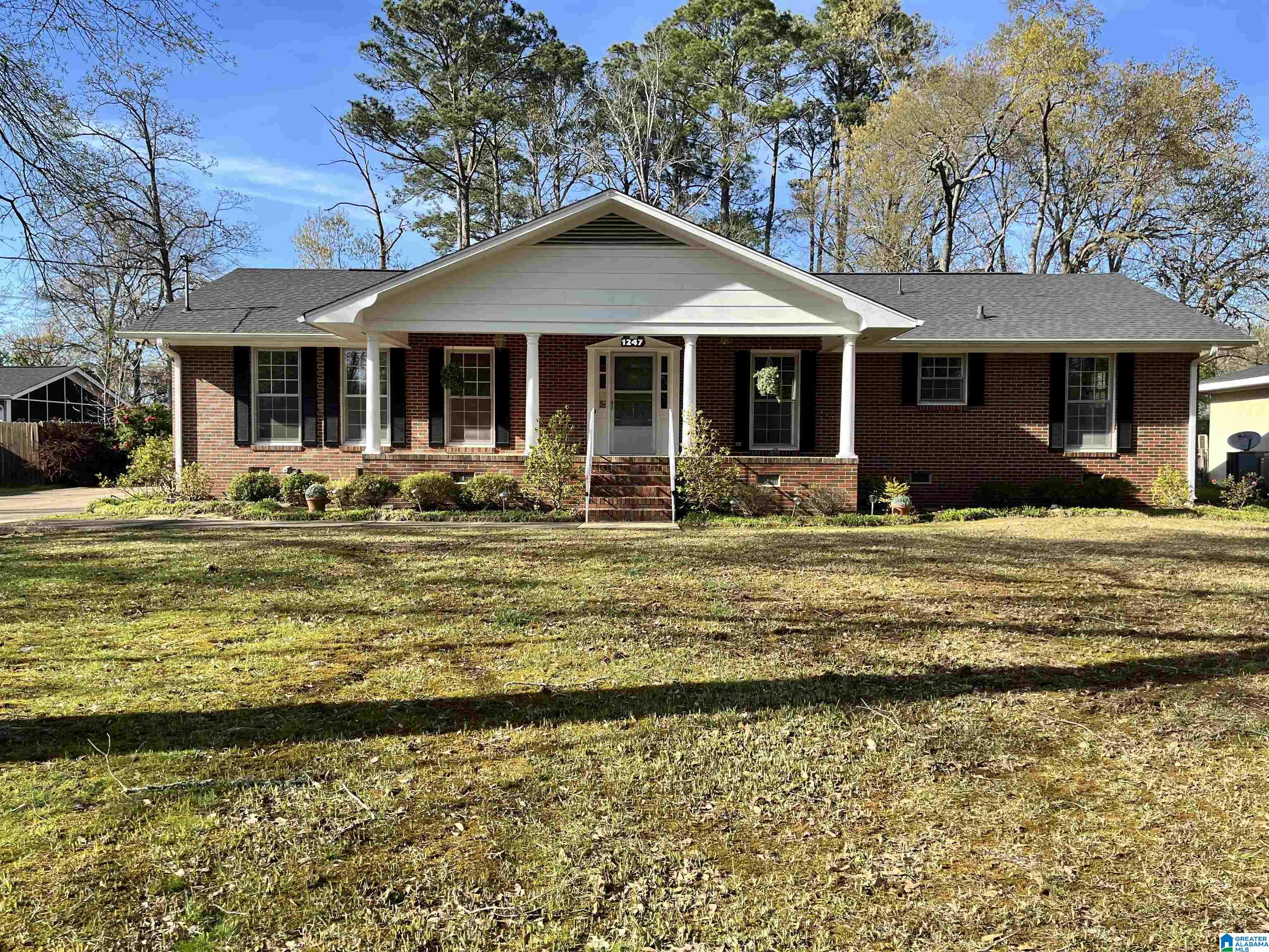 1247 Sangster Road Gadsden, AL 35901 - Photo 1 of 34