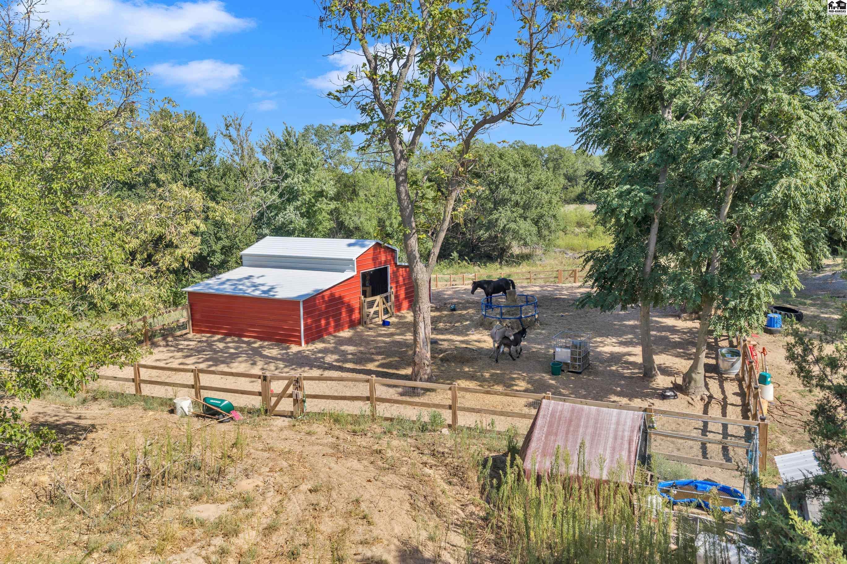 3608 North Willison Road Buhler, KS 67522 - Photo 6 of 48 Gallery Image 6