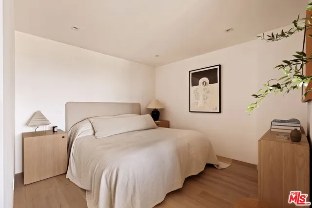 $825,000 | 999 North Doheny Drive, Unit 807, West Hollywood, CA 90069