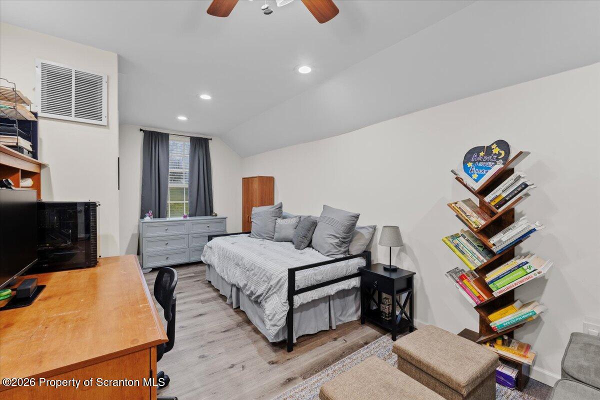 3709 Laurel Avenue, Unit REAR Moosic, PA 18507 - Photo 12 of 38 12-DSC05423