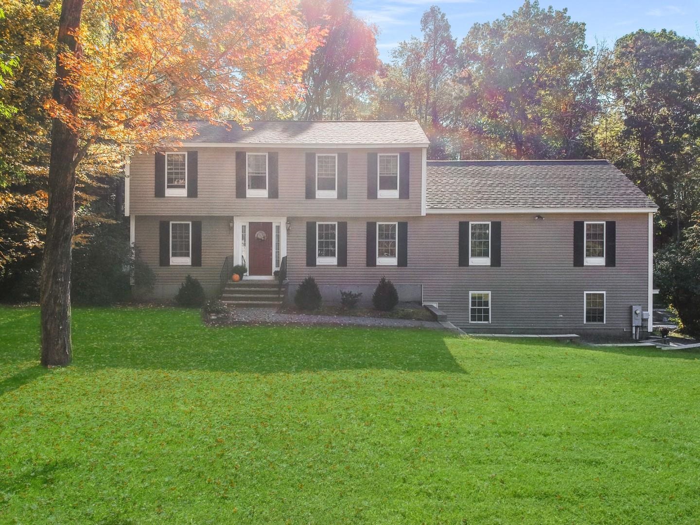 54 Horseshoe Road Windham, NH 03087 - Photo 2 of 35