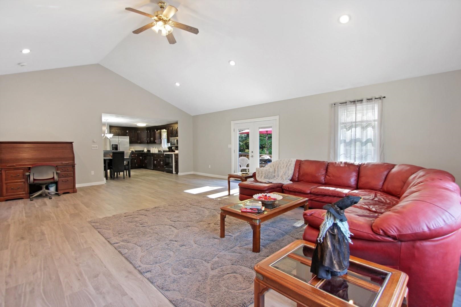 54 Horseshoe Road Windham, NH 03087 - Photo 11 of 35