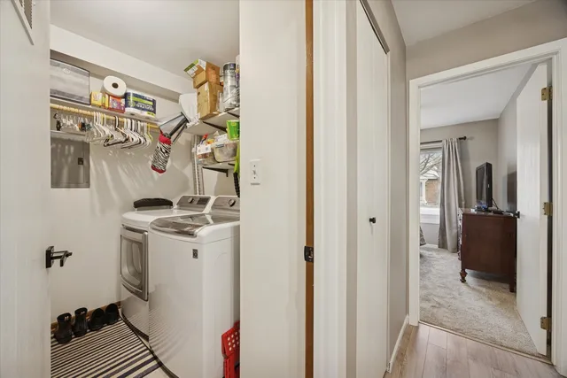 $250,000 | 7030 Park Ln Court, Unit 101, Woodridge, IL 60517