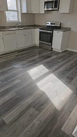 $2,300 | 109 Caesars Lane, Unit EAST, New Windsor, NY 12553