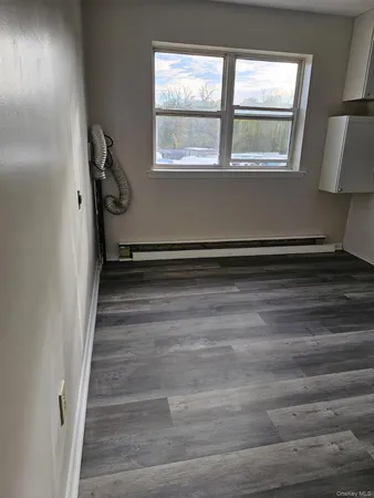 $2,300 | 109 Caesars Lane, Unit EAST, New Windsor, NY 12553