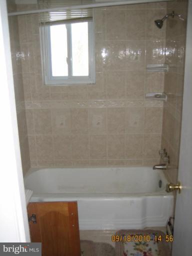 2632 Wade Road Southeast, Unit 23 Washington, DC 20020 - Photo 3 of 7 Bath #1