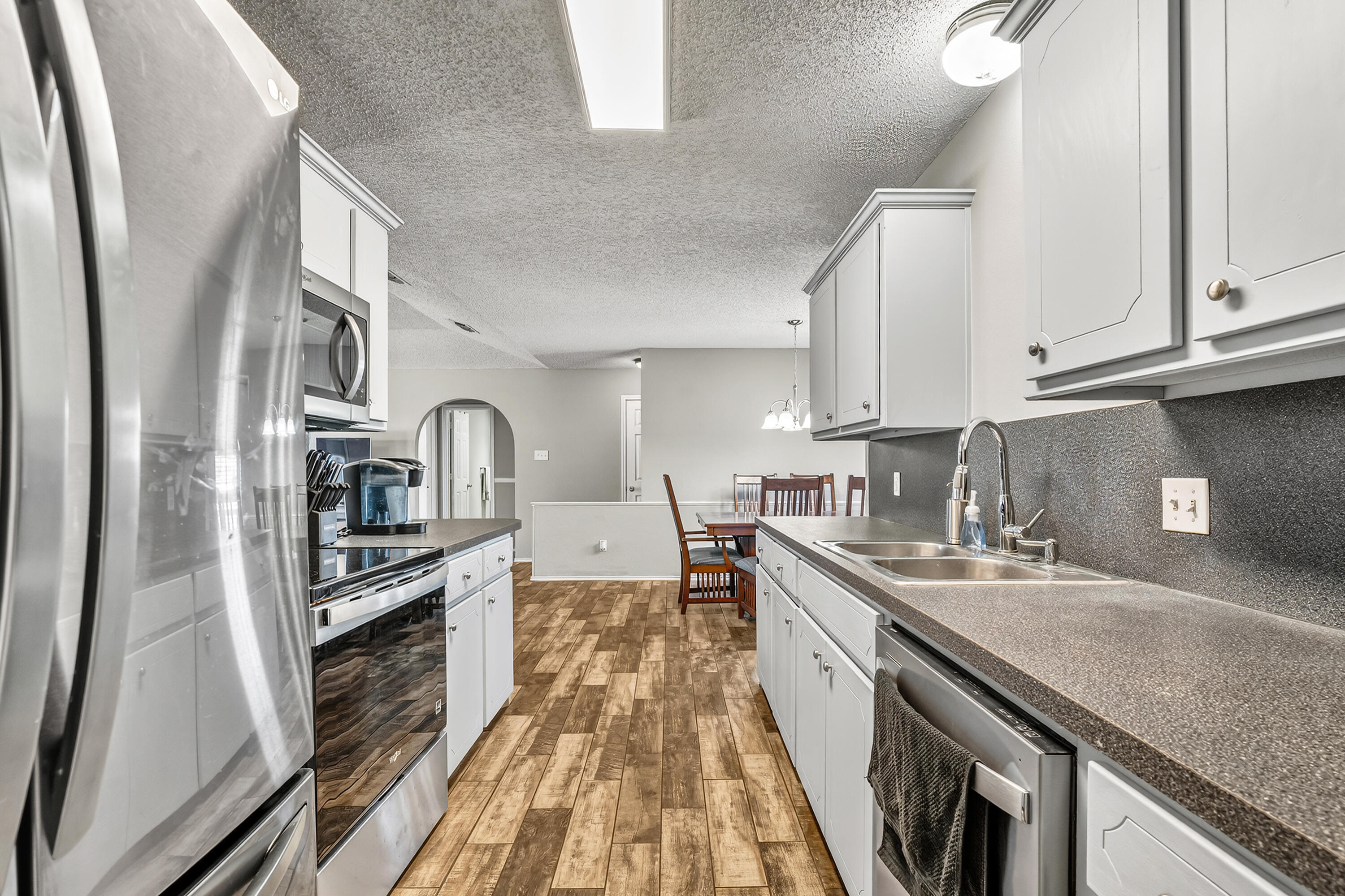 6205 15th Street Lubbock, TX 79416 - Photo 11 of 24 DSC06903