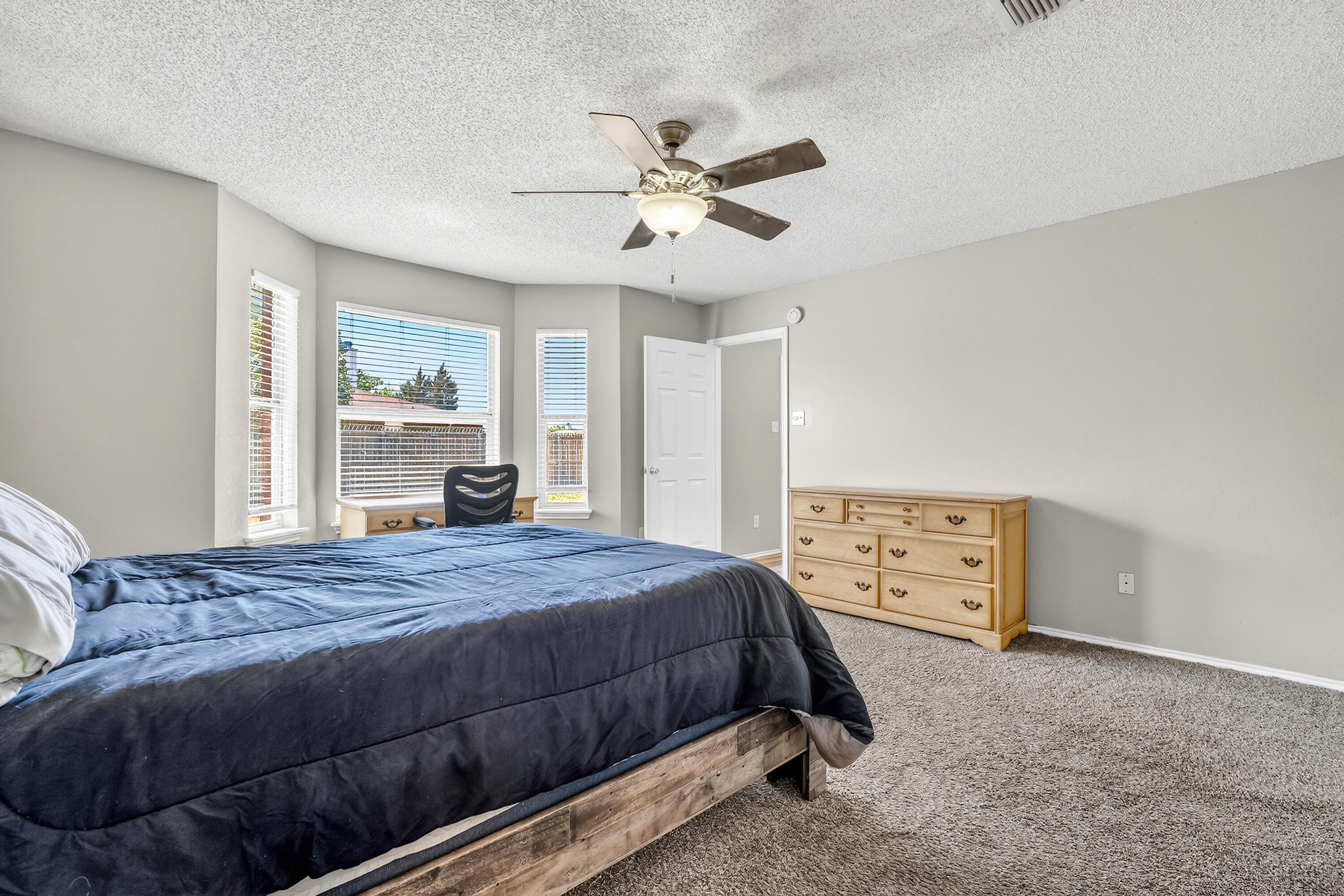 6205 15th Street Lubbock, TX 79416 - Photo 13 of 24 DSC06912