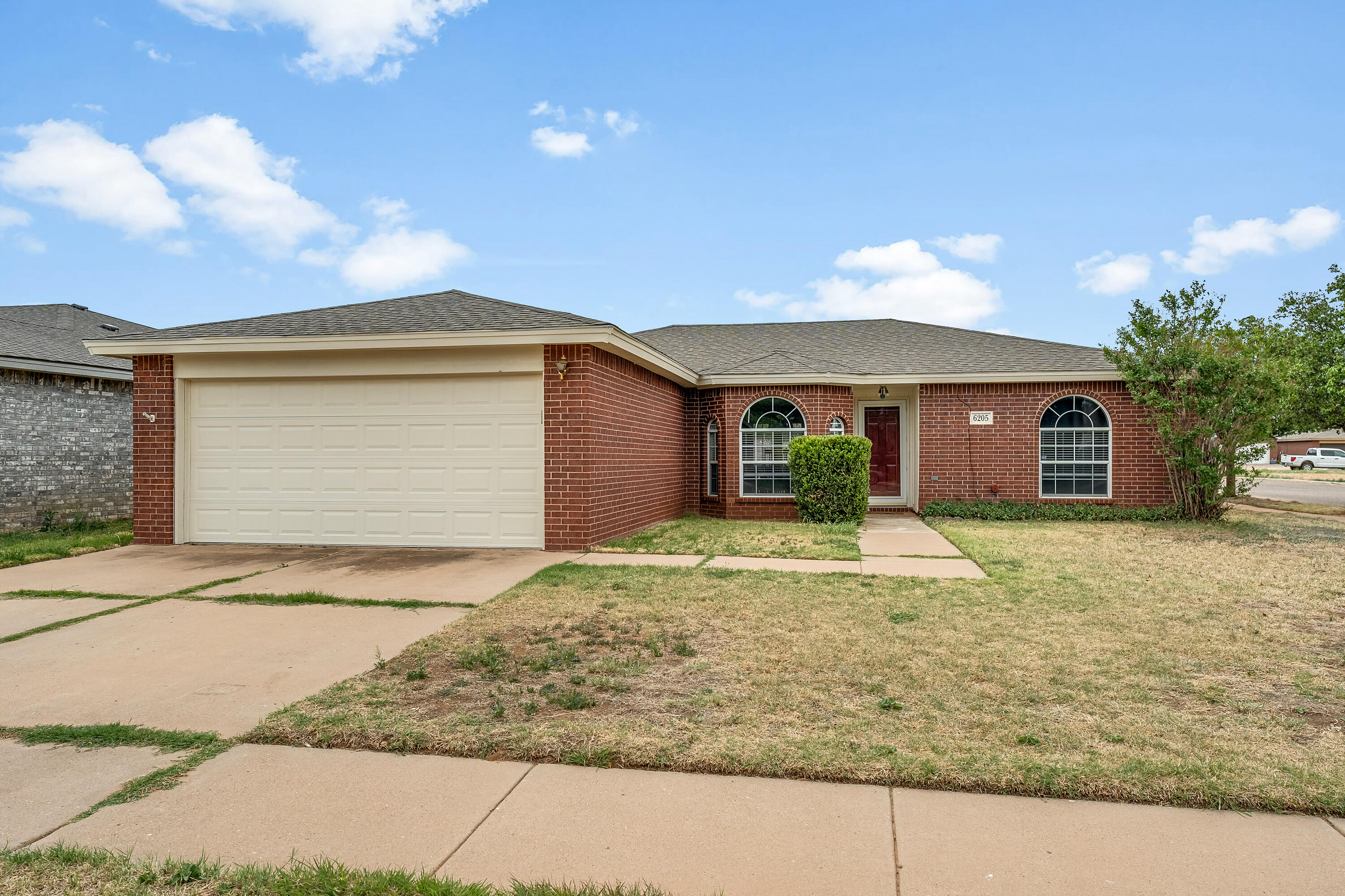 6205 15th Street Lubbock, TX 79416 - Photo 2 of 24 DSC06340
