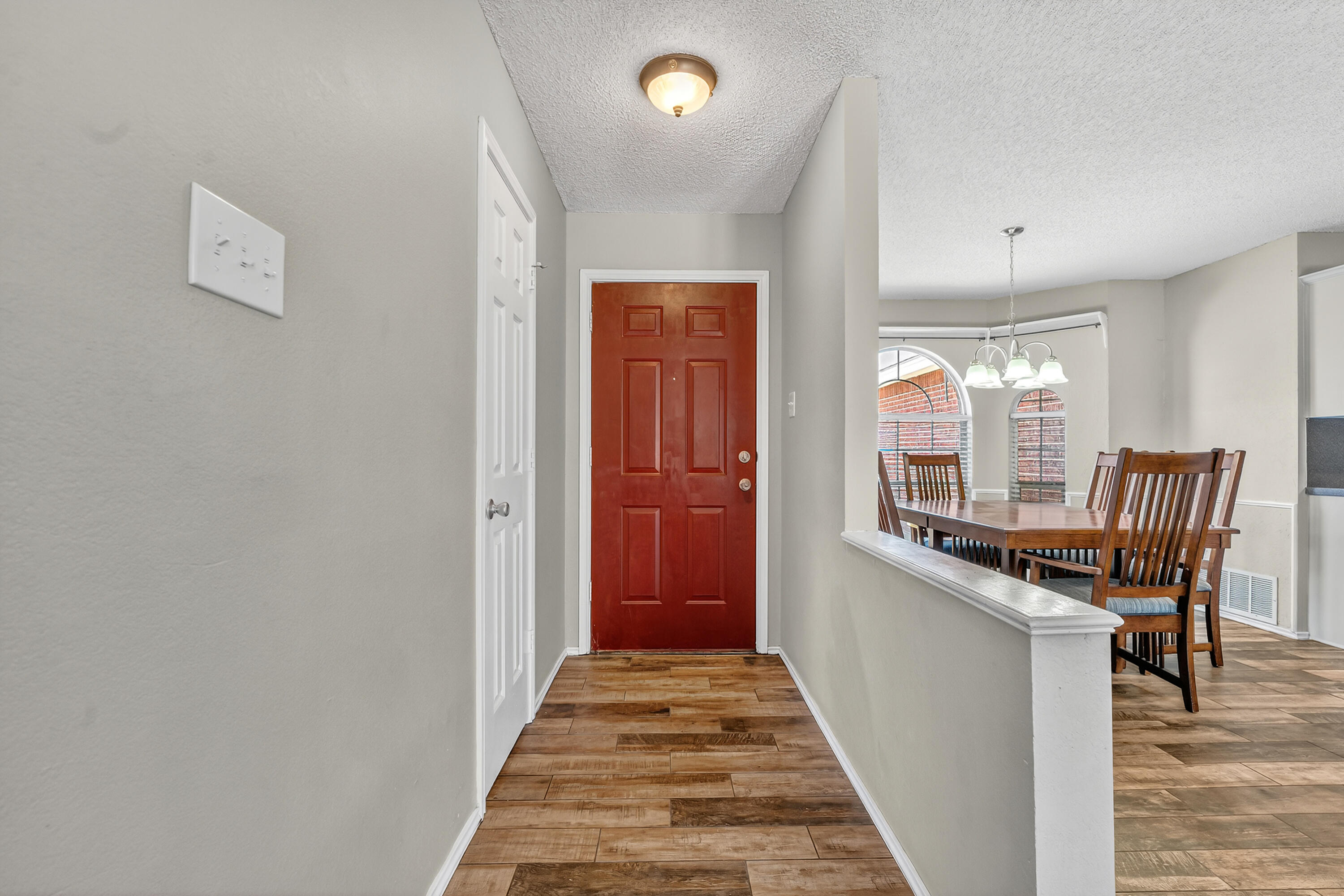 6205 15th Street Lubbock, TX 79416 - Photo 4 of 24 DSC06882