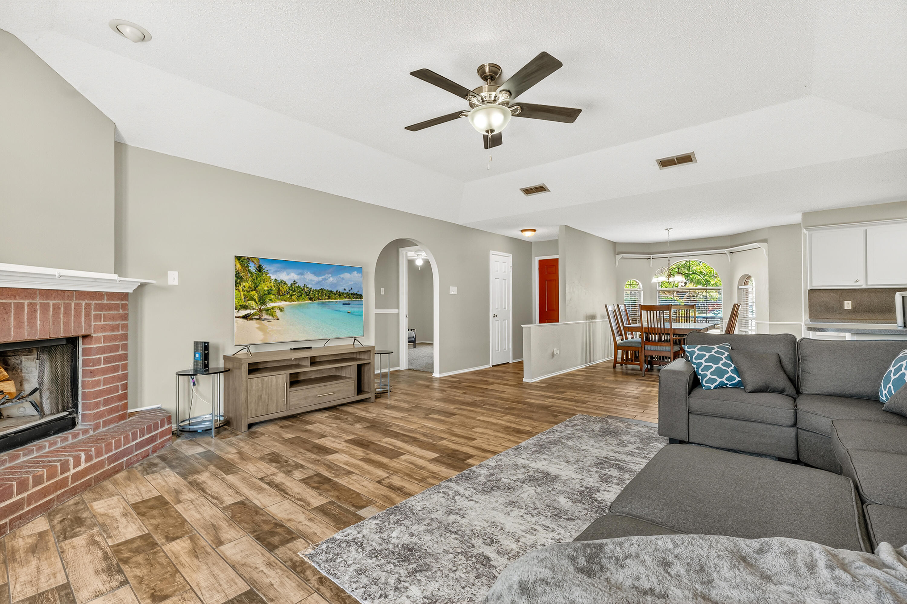 6205 15th Street Lubbock, TX 79416 - Photo 7 of 24 DSC06891