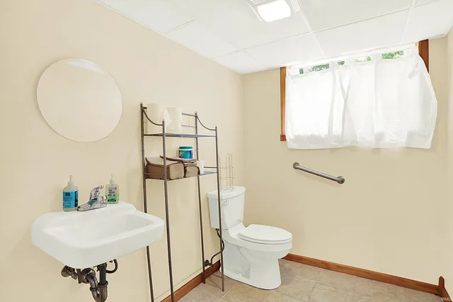 $735,000 | 4638 East State Road 45, Bloomington, IN 47408