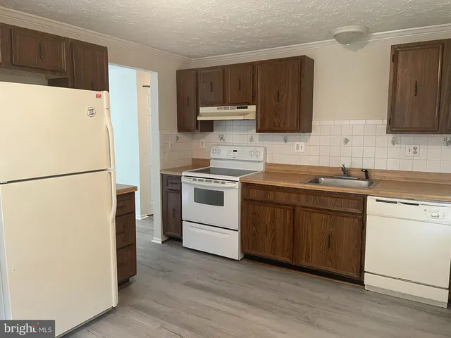 $1,950 | 2409 York Court, Waldorf, MD 20602