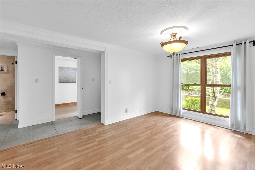 934 Som Center Road, Unit B1 Cleveland, OH 44143 - Photo 3 of 35 Gallery Image 3