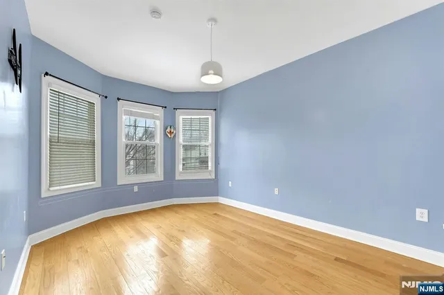 $725,000 | 53 Oakwood Avenue, Kearny, NJ 07032