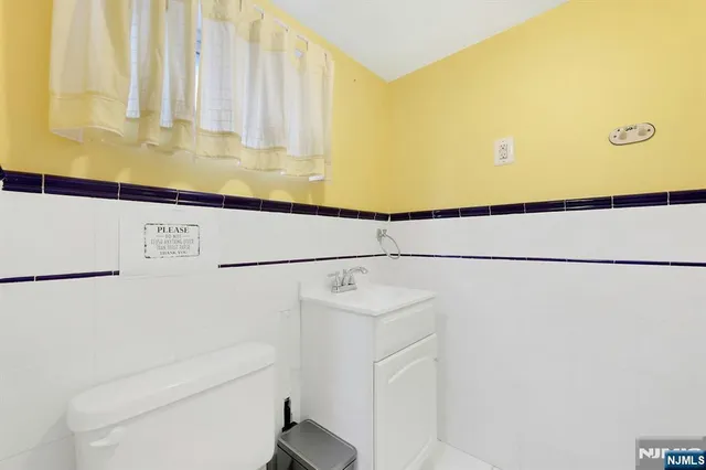 $725,000 | 53 Oakwood Avenue, Kearny, NJ 07032