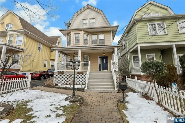 $725,000 | 53 Oakwood Avenue, Kearny, NJ 07032