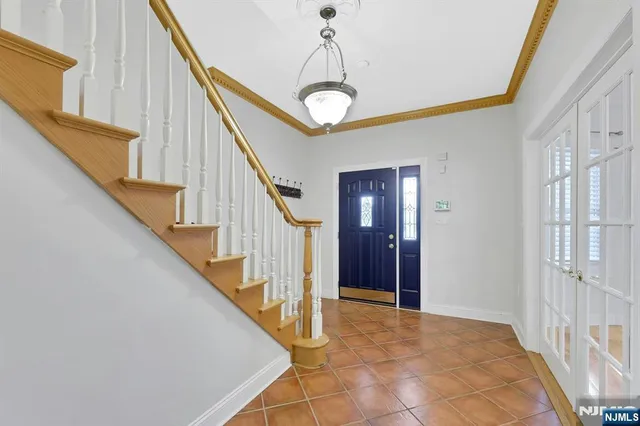 $725,000 | 53 Oakwood Avenue, Kearny, NJ 07032