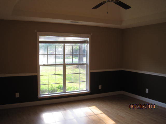 6336 Skipperton Road Macon, GA 31216 - Photo 14 of 18 an empty room with a window