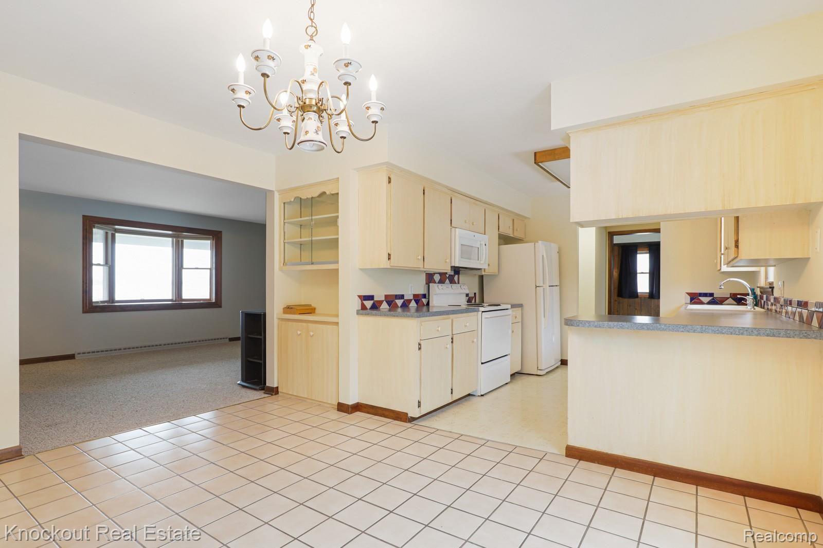 2050 Reindel Road Frankenmuth, MI 48734 - Photo 11 of 47 2050 Reindel Rd 48734-11.jpg